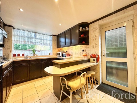 Click the photo for more details of Sylvan Avenue, Hornchurch, RM11
