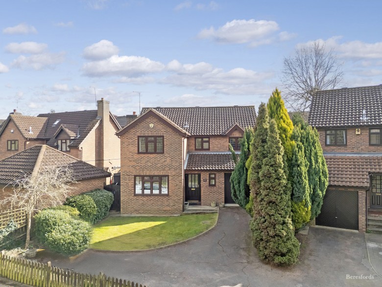 Click the photo for more details of Rosebay Avenue, Billericay, Essex, CM12