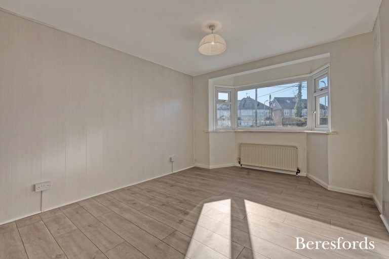 Images for Kings Gardens, Upminster, RM14