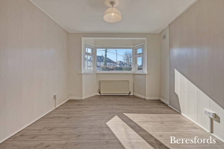 Images for Kings Gardens, Upminster, RM14