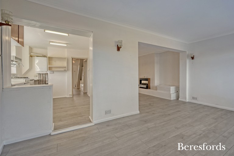 Images for Kings Gardens, Upminster, RM14