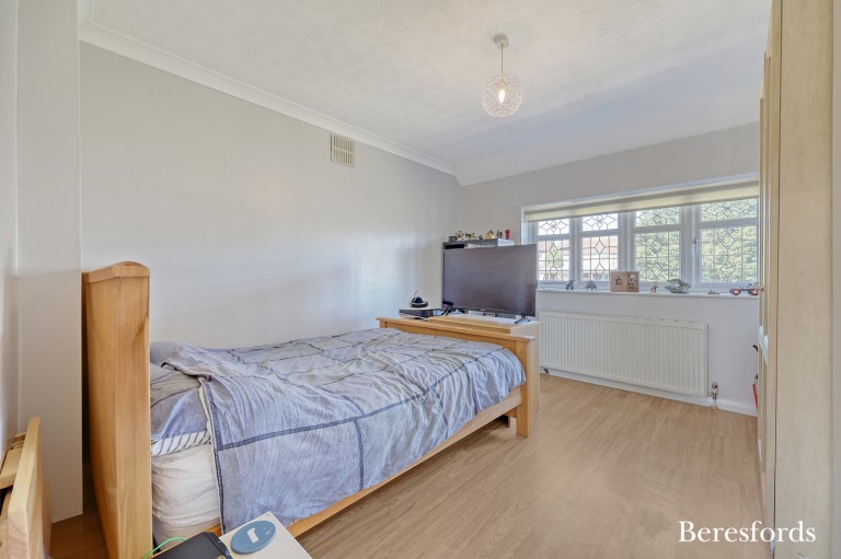 Images for Wrexham Road, Noak Hill, RM3