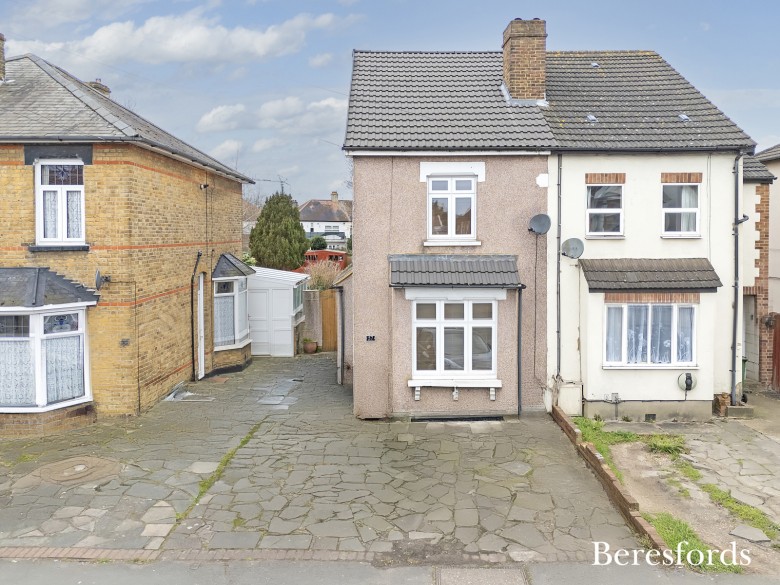 Click the photo for more details of Havering Road, Romford, RM1