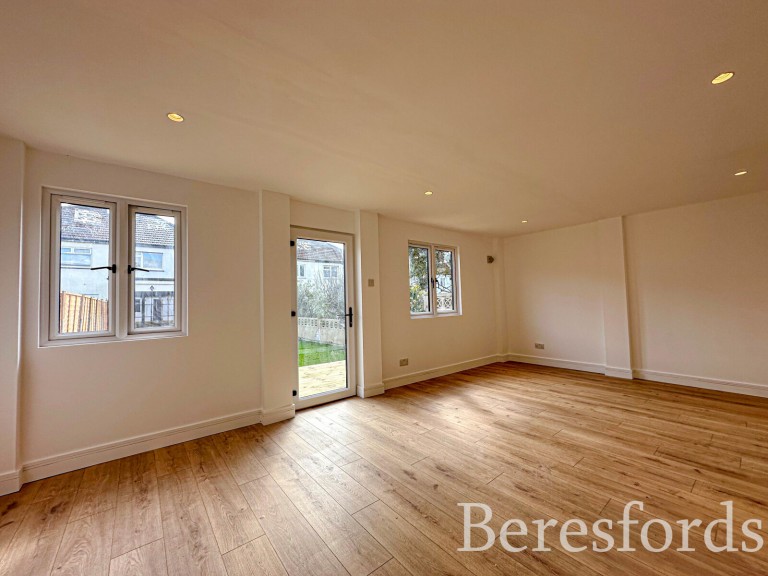 Images for Hillcrest Road, Hornchurch, RM11