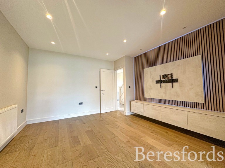 Images for Hillcrest Road, Hornchurch, RM11