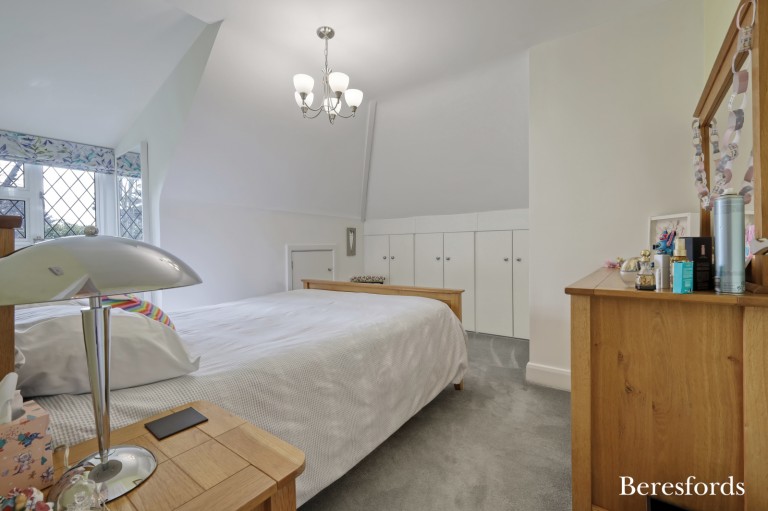 Images for Balgores Crescent, Gidea Park, RM2