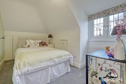 Images for Balgores Crescent, Gidea Park, RM2