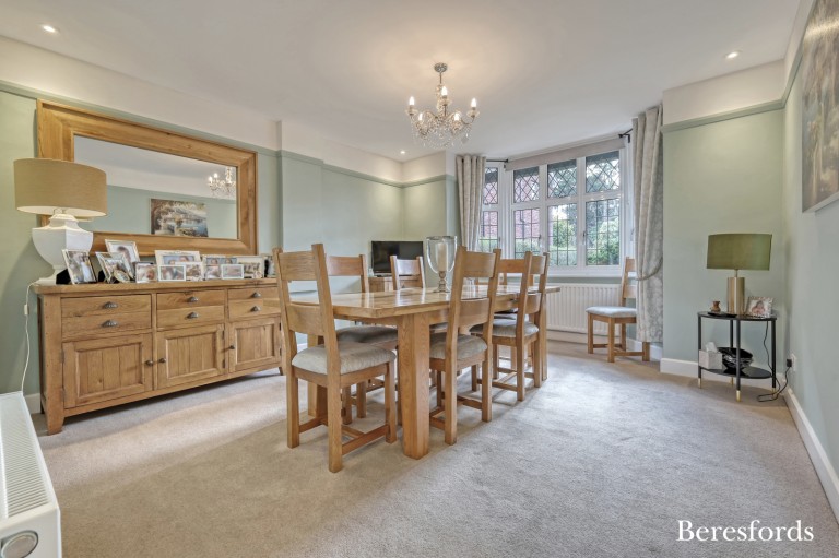 Images for Balgores Crescent, Gidea Park, RM2