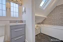 Images for Balgores Crescent, Gidea Park, RM2