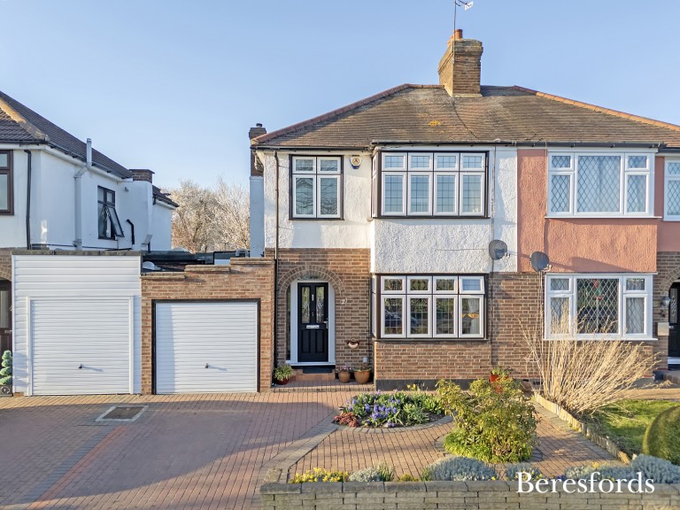 Images for Ashvale Gardens, Upminster, RM14