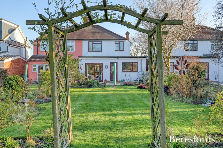 Images for Ashvale Gardens, Upminster, RM14