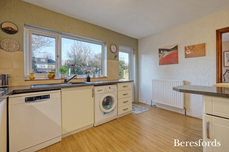 Images for Ashvale Gardens, Upminster, RM14