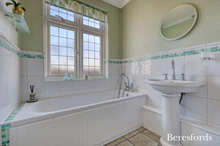 Images for Ashvale Gardens, Upminster, RM14