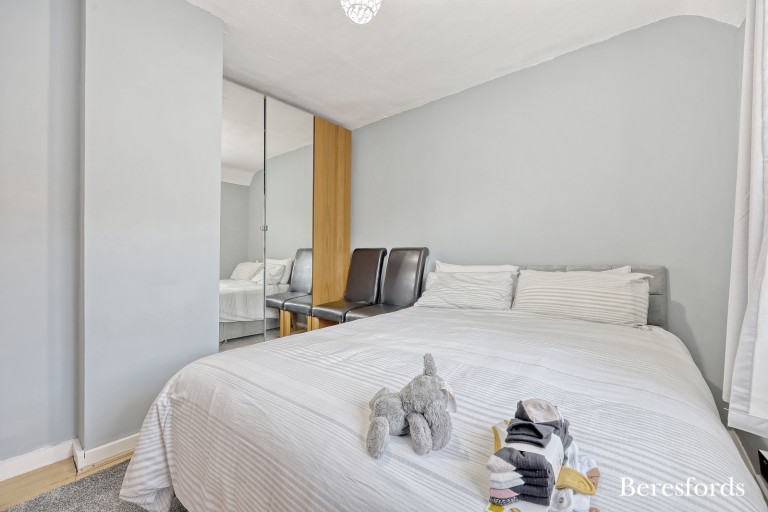 Images for Darlington Path, Romford, RM3