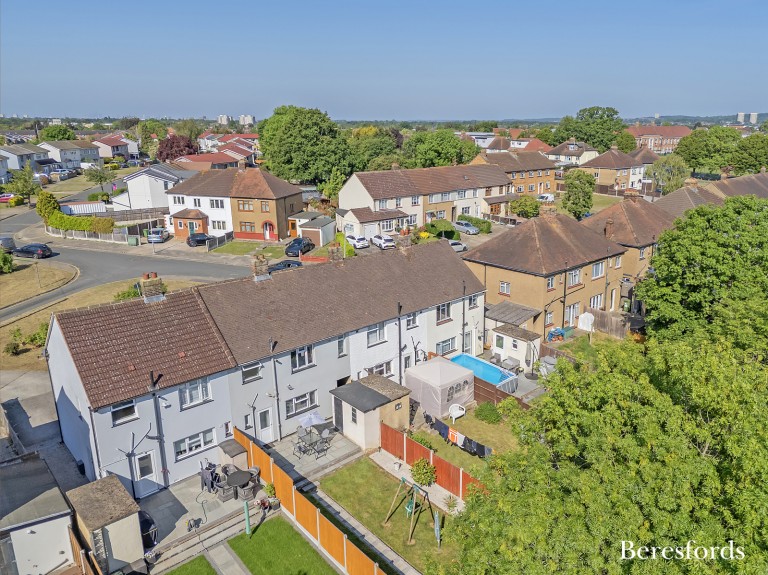 Images for Ravensbourne Crescent, Romford, RM3