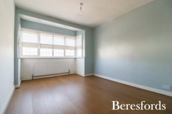 Images for Oak Avenue, Upminster, RM14
