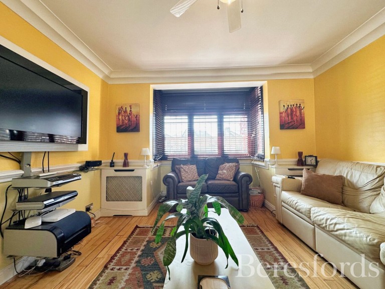 Images for Hayburn Way, Hornchurch, RM12