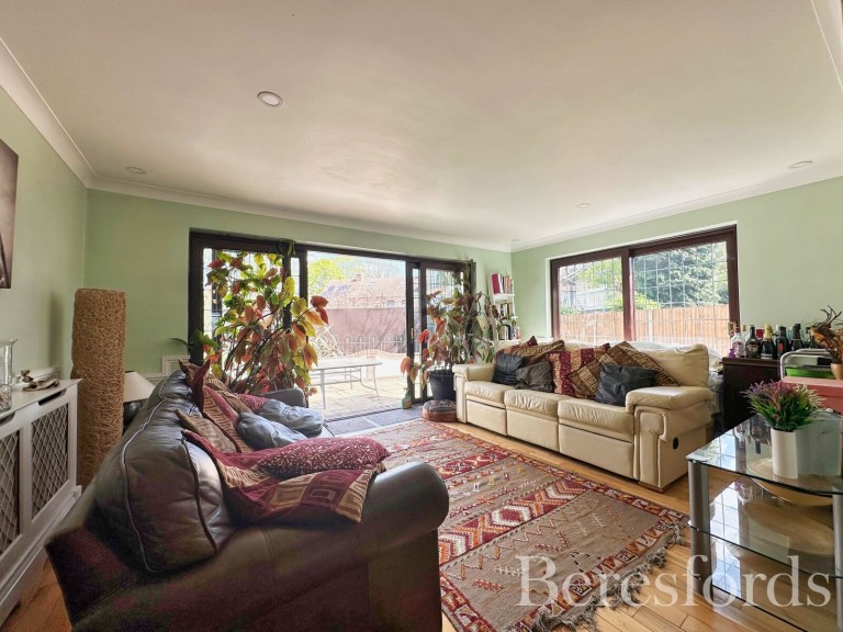 Images for Hayburn Way, Hornchurch, RM12