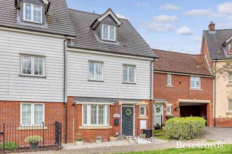 Click the photo for more details of Cromwell Road, Flitch Green, Dunmow, Essex, CM6