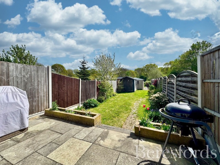 Images for Frimley Avenue, Hornchurch, RM11