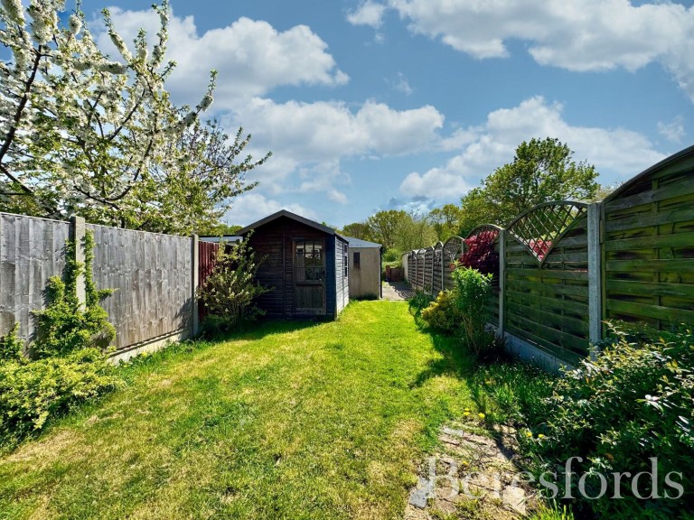 Images for Frimley Avenue, Hornchurch, RM11