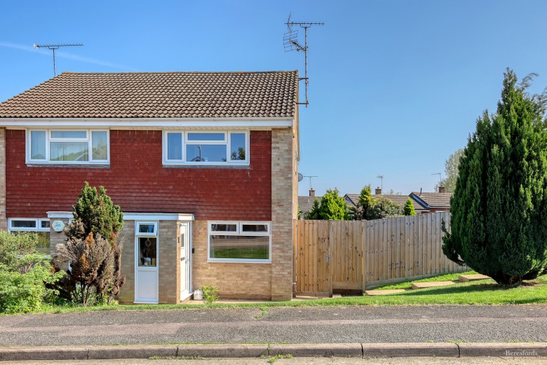 Click the photo for more details of Fieldfare, Billericay, Essex, CM11