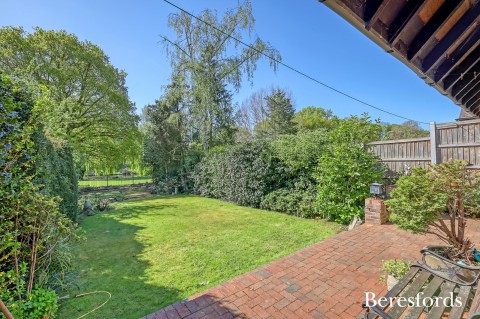 Click the photo for more details of Parkland Avenue, Upminster, RM14