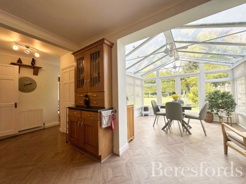 Click the photo for more details of Walden Road, Hornchurch, RM11