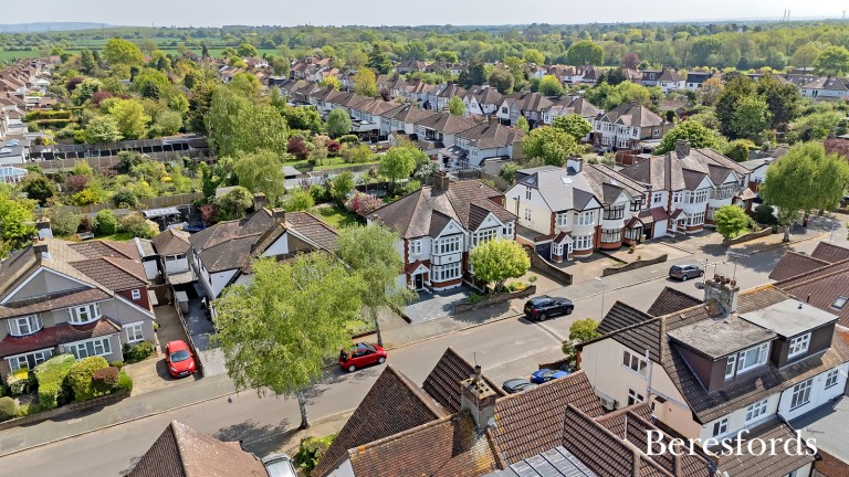 Images for Brackendale Gardens, Upminster, RM14