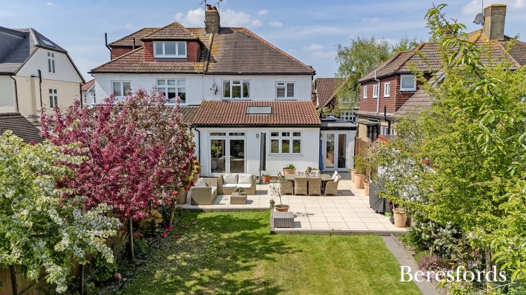 Images for Brackendale Gardens, Upminster, RM14