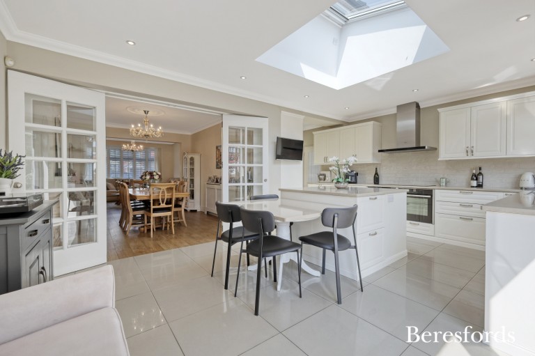 Images for Brackendale Gardens, Upminster, RM14