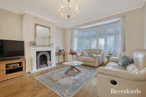 Click the photo for more details of Brackendale Gardens, Upminster, RM14