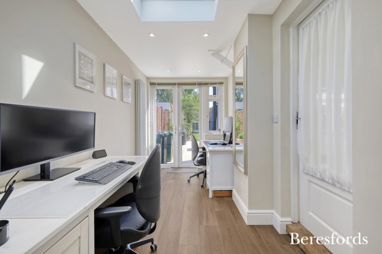 Images for Brackendale Gardens, Upminster, RM14