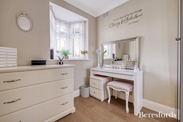 Images for Brackendale Gardens, Upminster, RM14