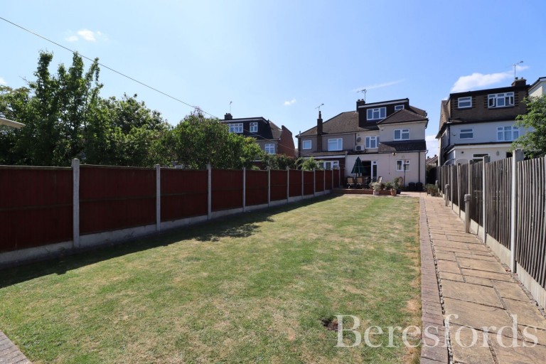 Images for Marlborough Gardens, Upminster, RM14