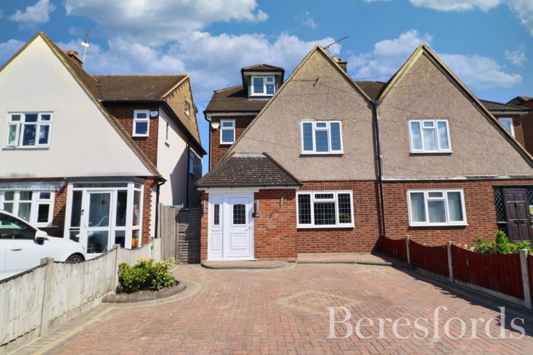 Images for Marlborough Gardens, Upminster, RM14