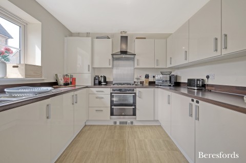 Click the photo for more details of Meadfarm Close, Romford, RM3