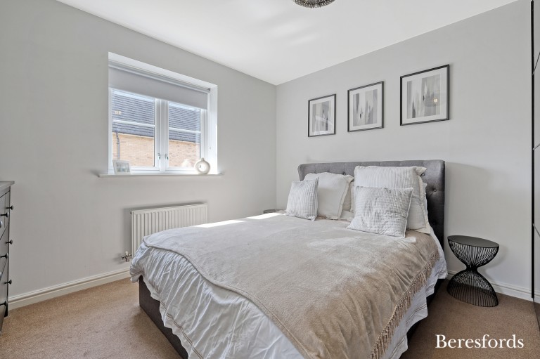 Images for Meadfarm Close, Romford, RM3