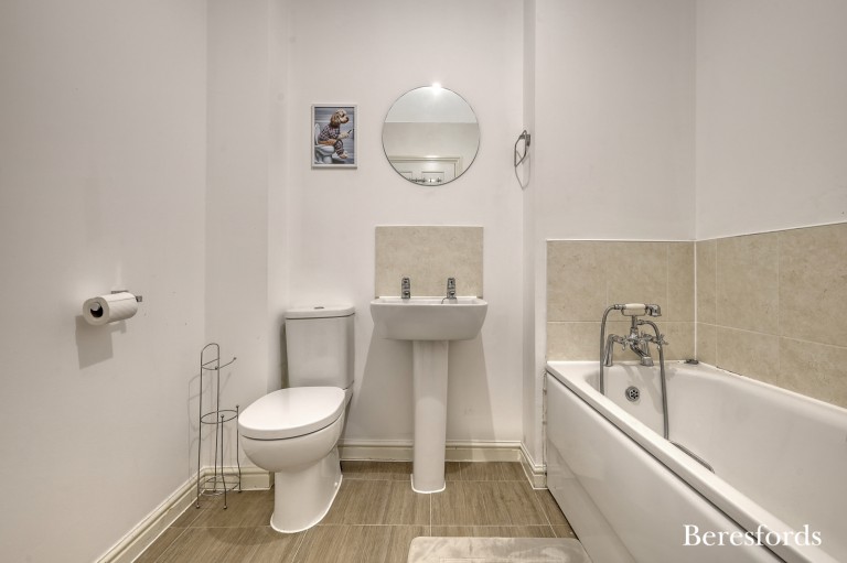 Images for Meadfarm Close, Romford, RM3