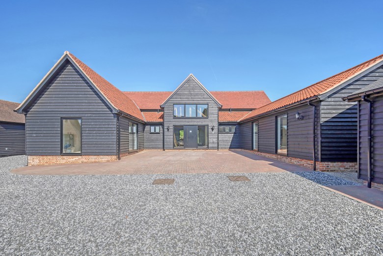 Click the photo for more details of The Oak Barn Stock Road, Stock, Ingatestone, Essex, CM4