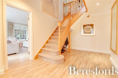 Click the photo for more details of Glanthams Close, Shenfield, Brentwood, Essex, CM15