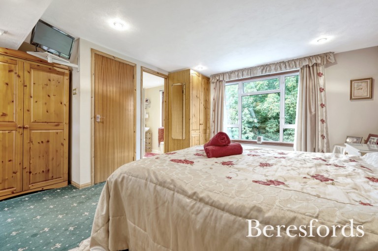 Images for Shaw Crescent, Hutton, Brentwood, Essex, CM13