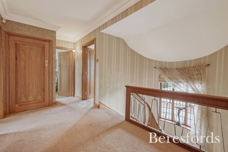 Images for Gidea Close, Gidea Park, Romford, RM2
