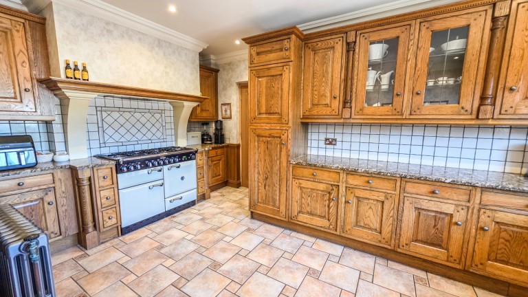 Images for Gidea Close, Gidea Park, Romford, RM2