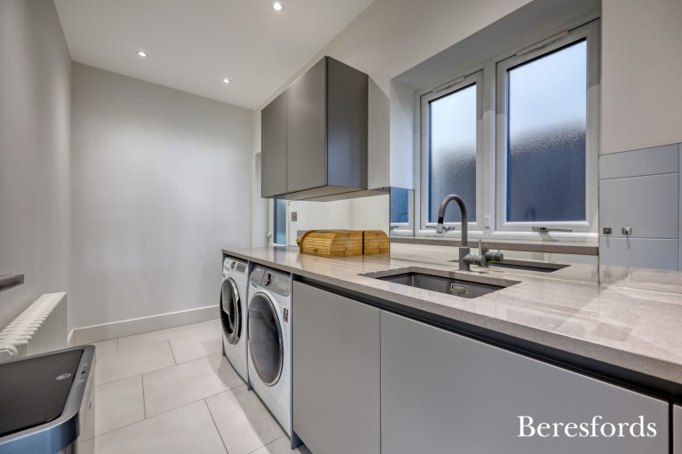 Images for Severn Avenue, Gidea Park, RM2