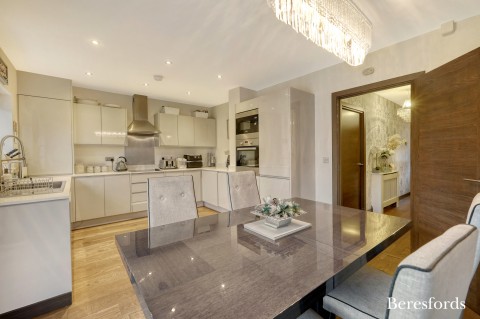 Click the photo for more details of Elm Gardens, Mountnessing, Brentwood, Essex, CM15