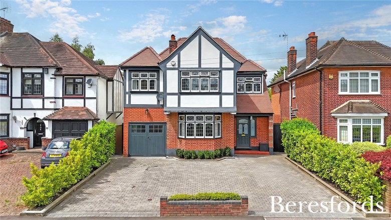 Click the photo for more details of Friars Avenue, Shenfield, Brentwood, Essex, CM15