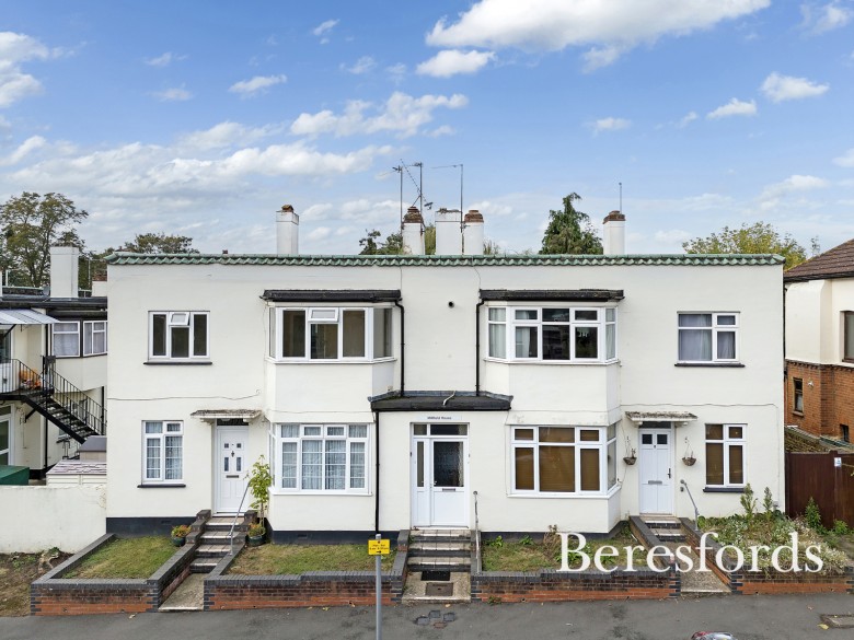 Click the photo for more details of Champion Road, Upminster, RM14