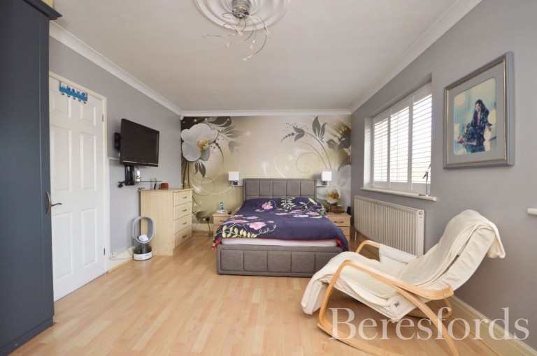 Images for Clyde Way, Rise Park, Romford, RM1