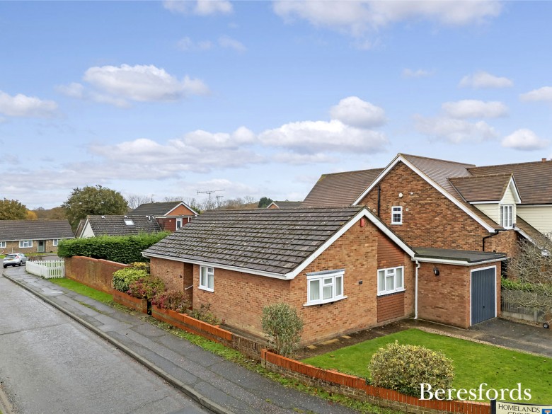 Click the photo for more details of Park Lane, Ramsden Heath, Billericay, Essex, CM11